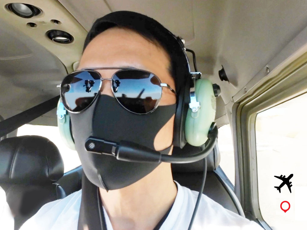 mobi.D (mobile digital) Flight Series MA-001 iPhone Case + Travel Set